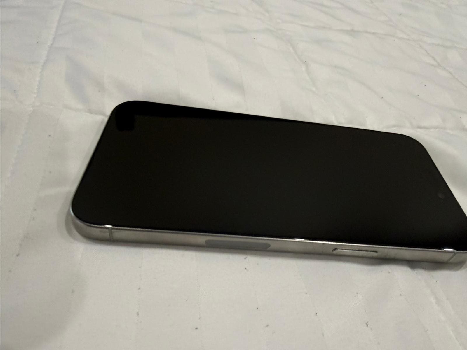 iPhone 15 Pro Max — seller’s listing photo