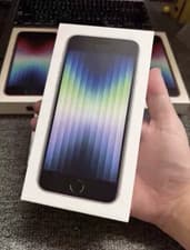 iPhone SE (2022) — seller’s listing photo