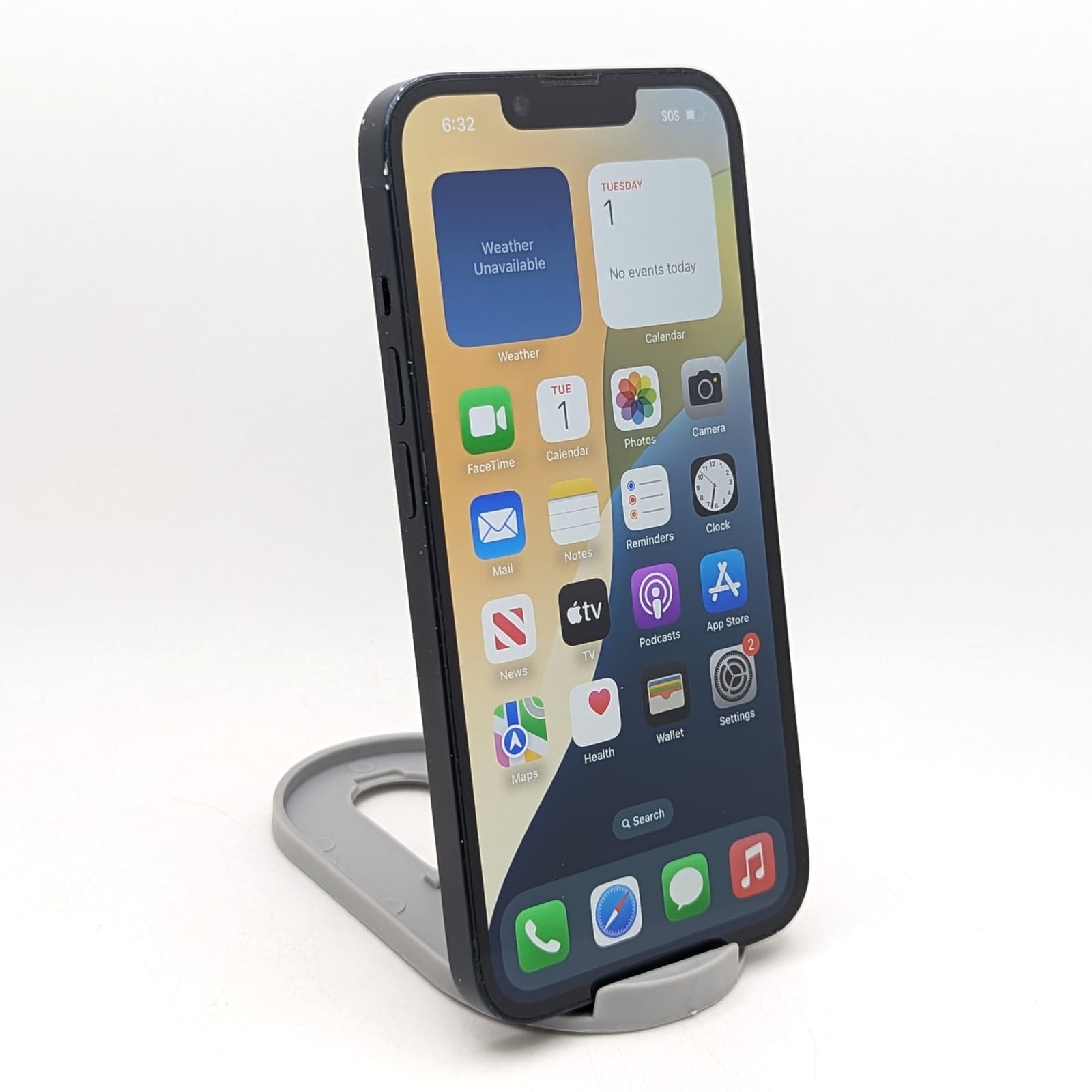 iPhone 14 — seller’s listing photo