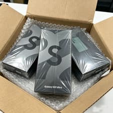 Galaxy S22 Ultra — seller’s listing photo
