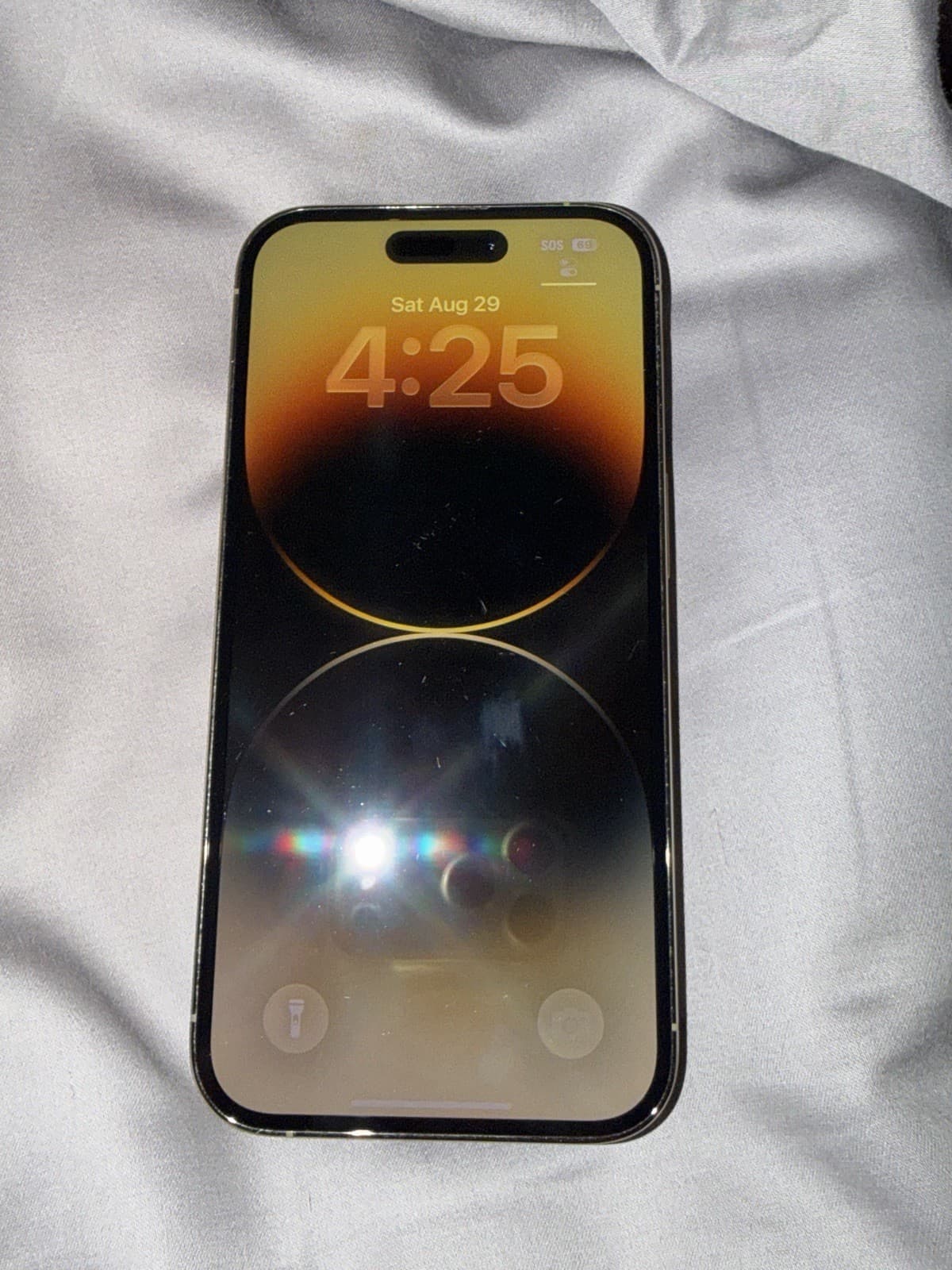 iPhone 14 Pro — seller’s listing photo