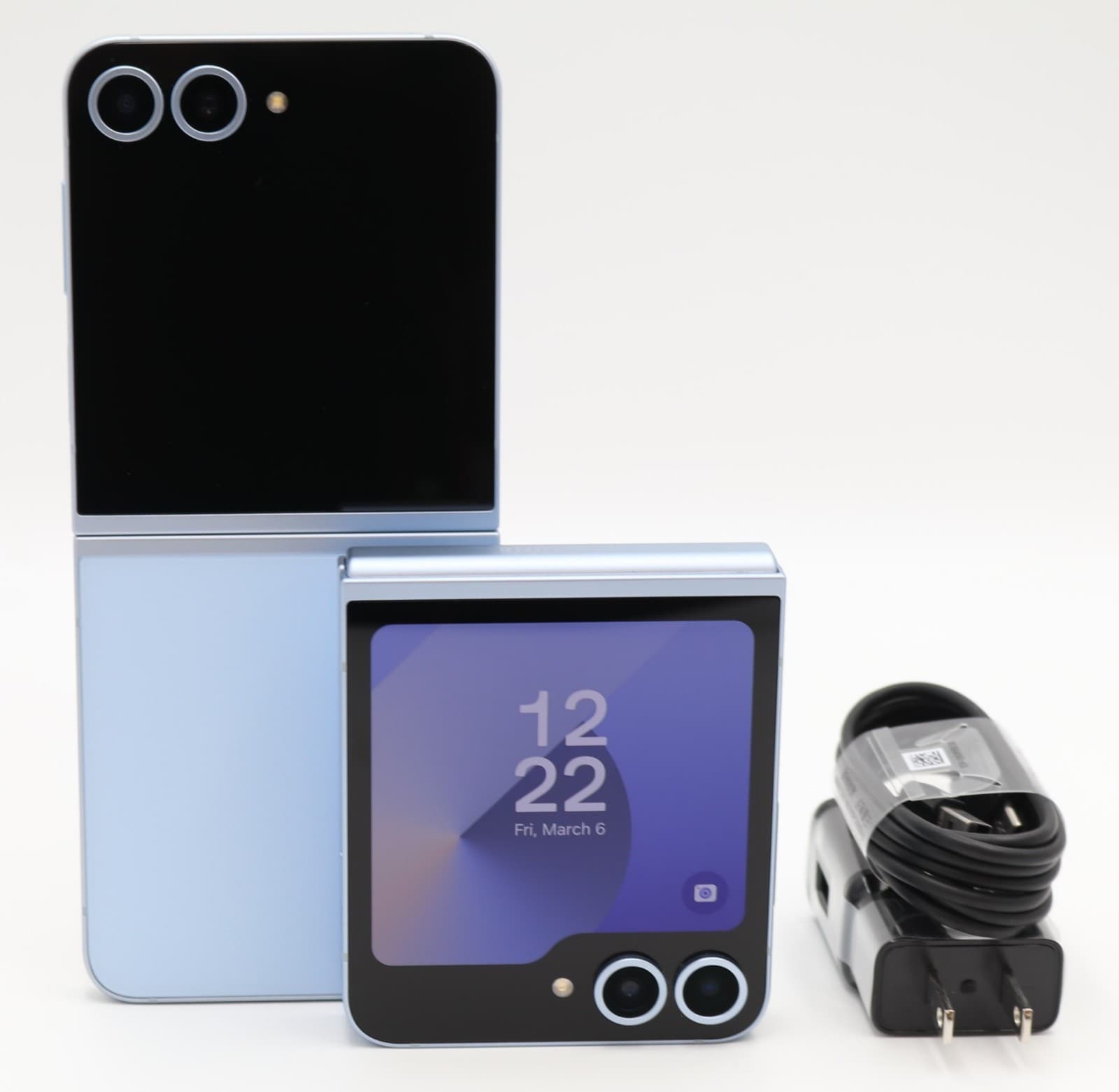 Galaxy Z Flip6 — seller’s listing photo