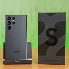 Galaxy S22 Ultra — seller’s listing photo