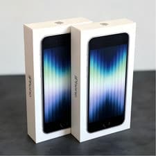 iPhone SE (2022) — seller’s listing photo