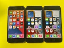 iPhone SE (2022) — seller’s listing photo