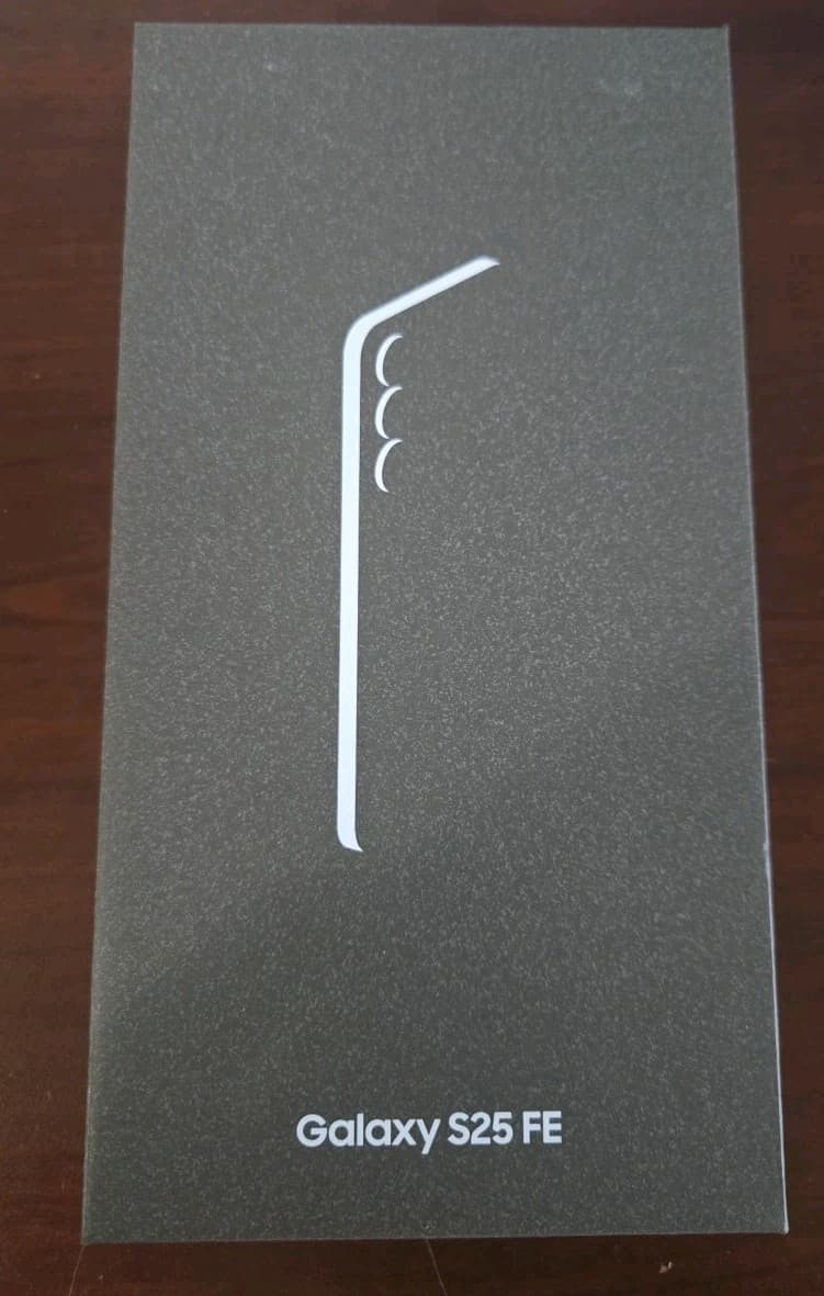 Galaxy S25 FE — seller’s listing photo